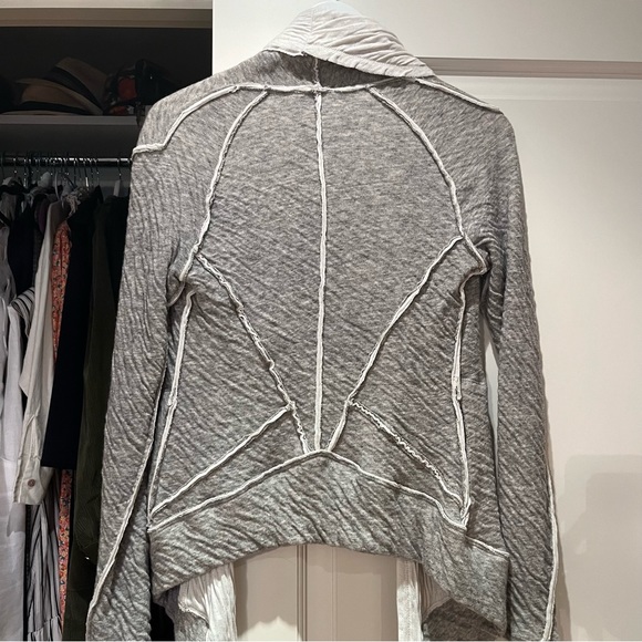 Grey Heather Sweater - Picture 5 of 7